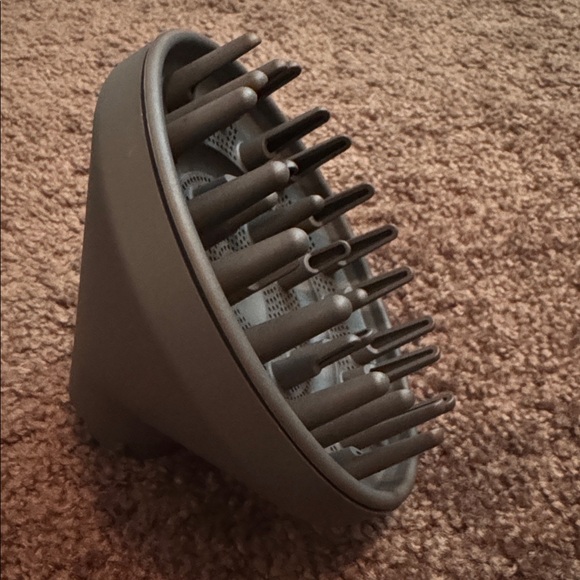 Dyson Diffuser attachment - Picture 6 of 6